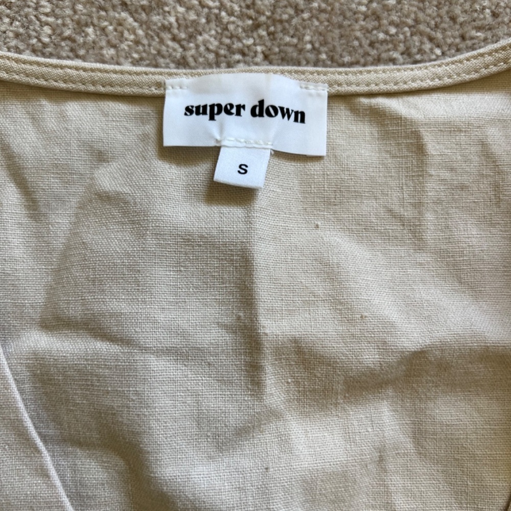 Superdown Linen Cropped Blouse - image 6